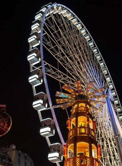 Paris Lights Up: Discover the 2025 Christmas Markets