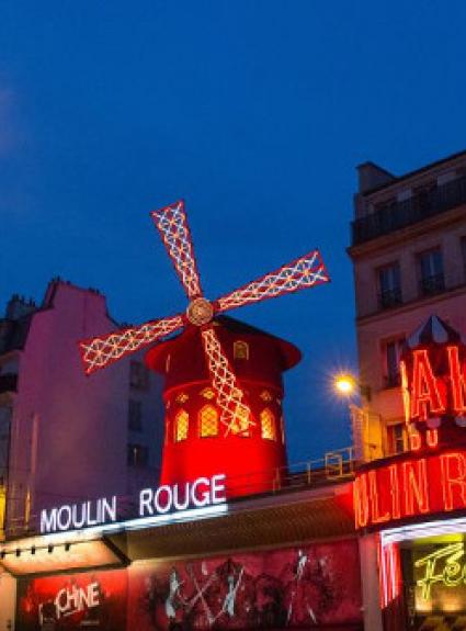 Diviértase en el Moulin Rouge de París