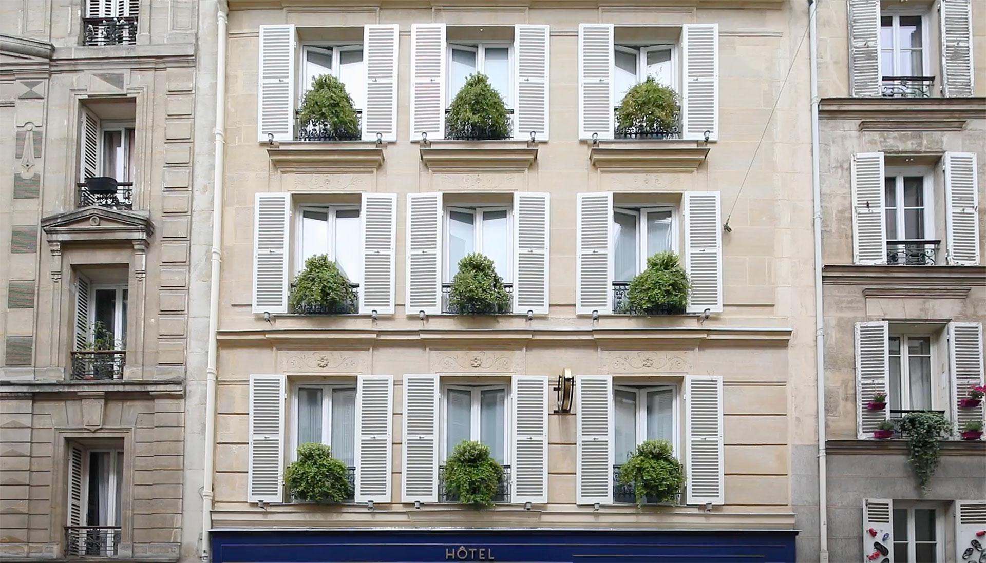 Hotel des Academies et des Arts, Hotel Montmartre